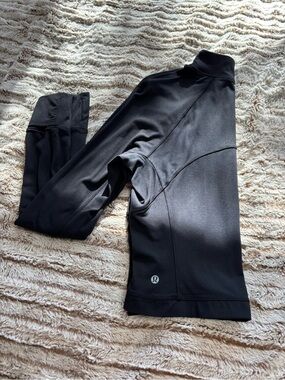 Lululemon Black rulu crop quart zip top
